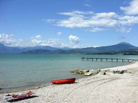 Plage Au Lac De Garde